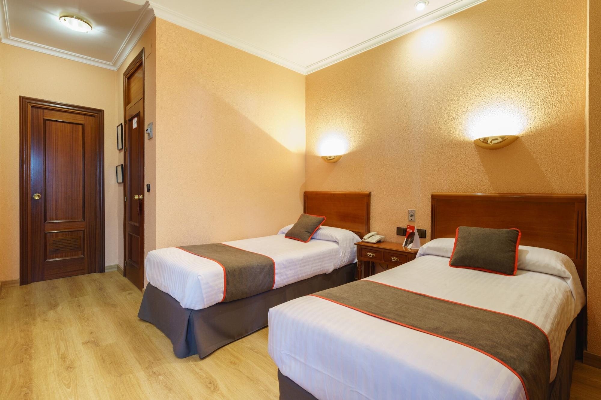 Hotel Los Castanos อาราเซนา ภายนอก รูปภาพ