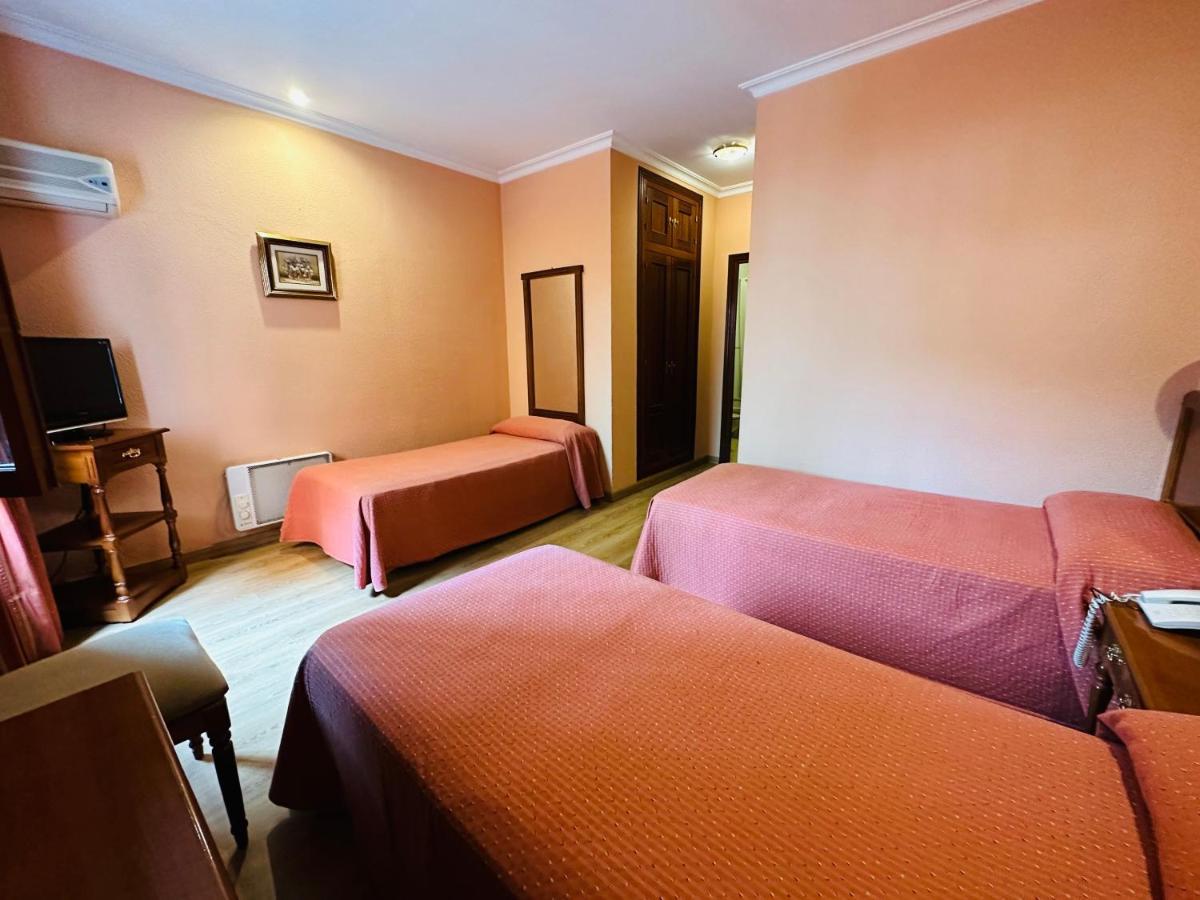 Hotel Los Castanos อาราเซนา ภายนอก รูปภาพ